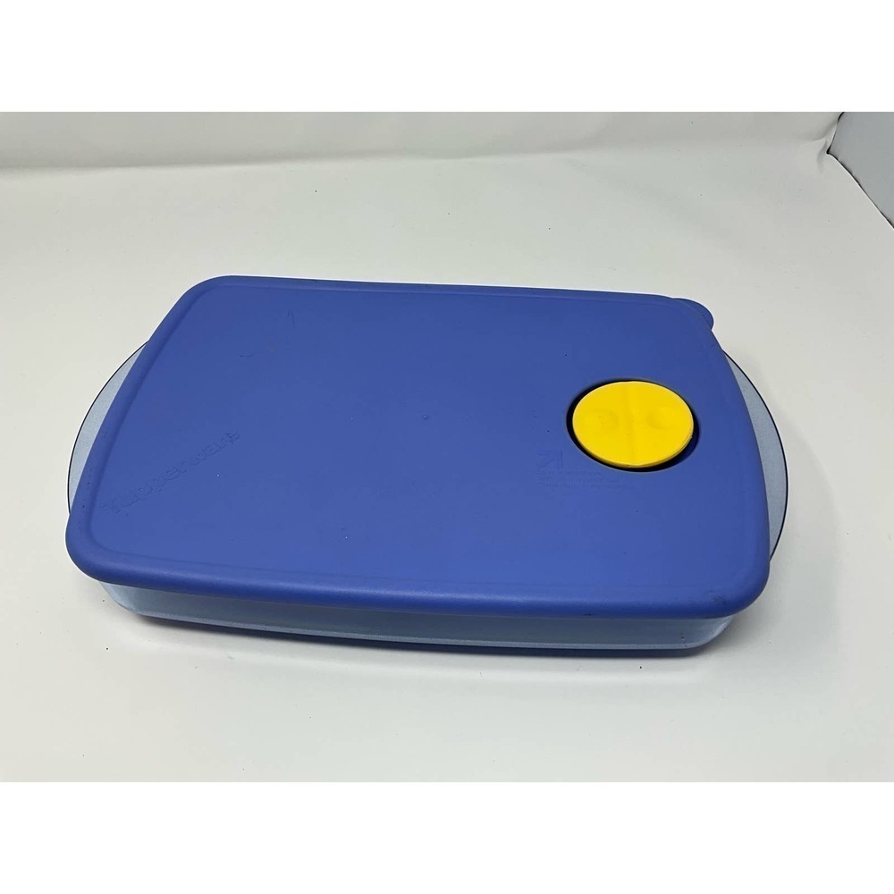 New Tupperware microwave vent-n-serve container‎